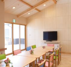 老人ホームや施設、介護全般に...