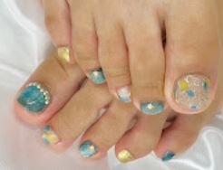 フェイシャル、メイク、ネイルサロン