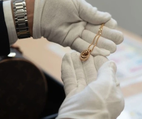 ブランド品・貴金属などを買取りしてくれる店