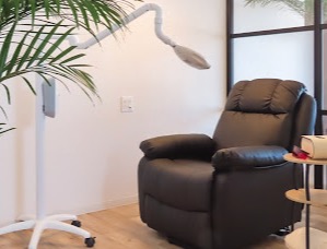 フェイシャル、メイク、ネイルサロン