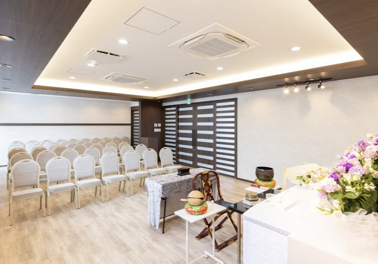 葬儀の依頼、お墓の相談について