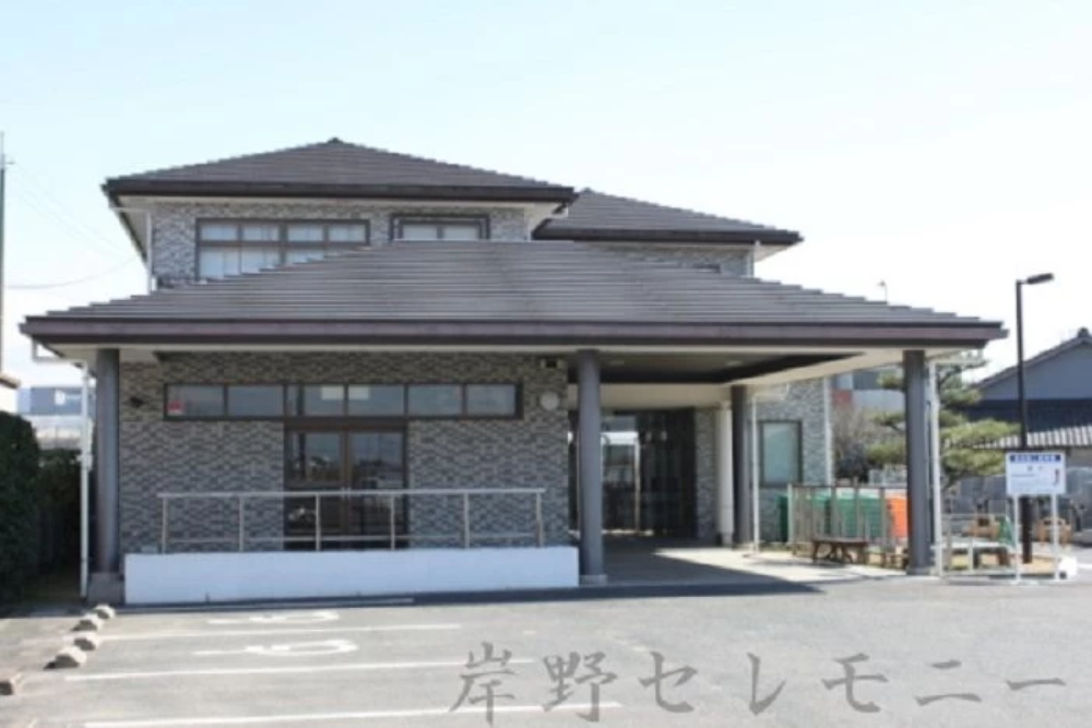 葬儀の依頼、お墓の相談について