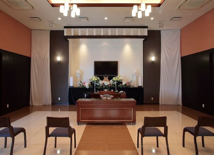 葬儀の依頼、お墓の相談について