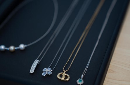 ブランド品・貴金属などを買取りしてくれる店