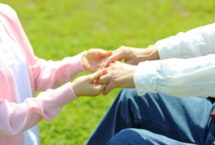 老人ホームや施設、介護全般について