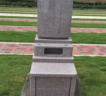 葬儀の依頼、お墓の相談について